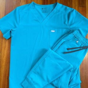 FIGS Scrub Set - Mens - Tansen pants - Leon Top - Teal